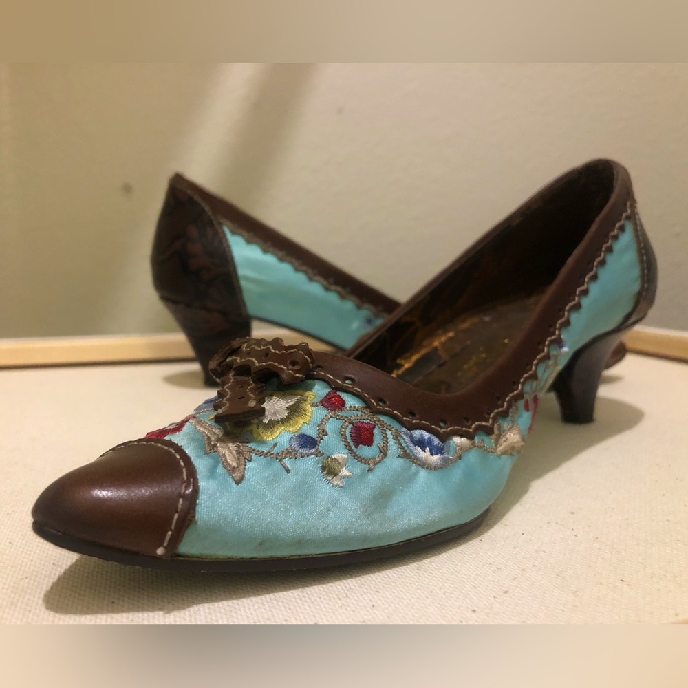 🍄 cottagecore kitten heels 🍄 size 8 RARE✨